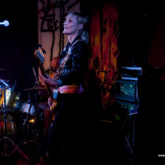 20114_8535