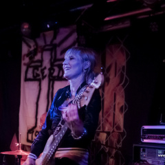 20114_8779