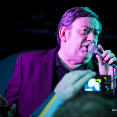 20131_7822