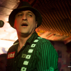 Punkkonzert im Menschenzoo mit der argentinischen Punkband The Argies