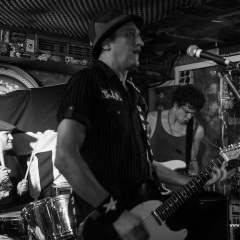 Punkkonzert im Menschenzoo mit der argentinischen Punkband The Argies