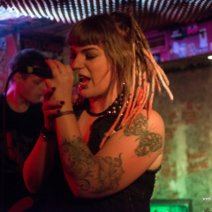 Eat The BiPunkkonzert im Menschenzoo mit der Hamburger Punkband Eat The Bitch.tch @ Menschenzoo