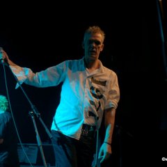 20043_7183